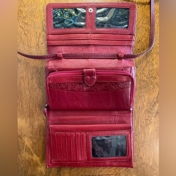 Brighton Love Lock Red Leather Foldover Wallet Crossbody Purse Valentine’s Day - Picture 10 of 13